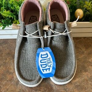 HeyDude Women’s Platform Wendy boots